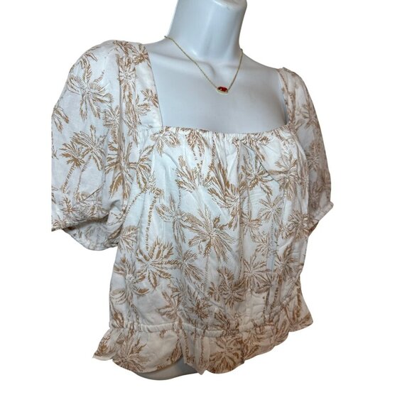 3 for $15 1. STATE Bon Voyage Etched Palm Cropped Blouse, Large - Picture 4 of 9